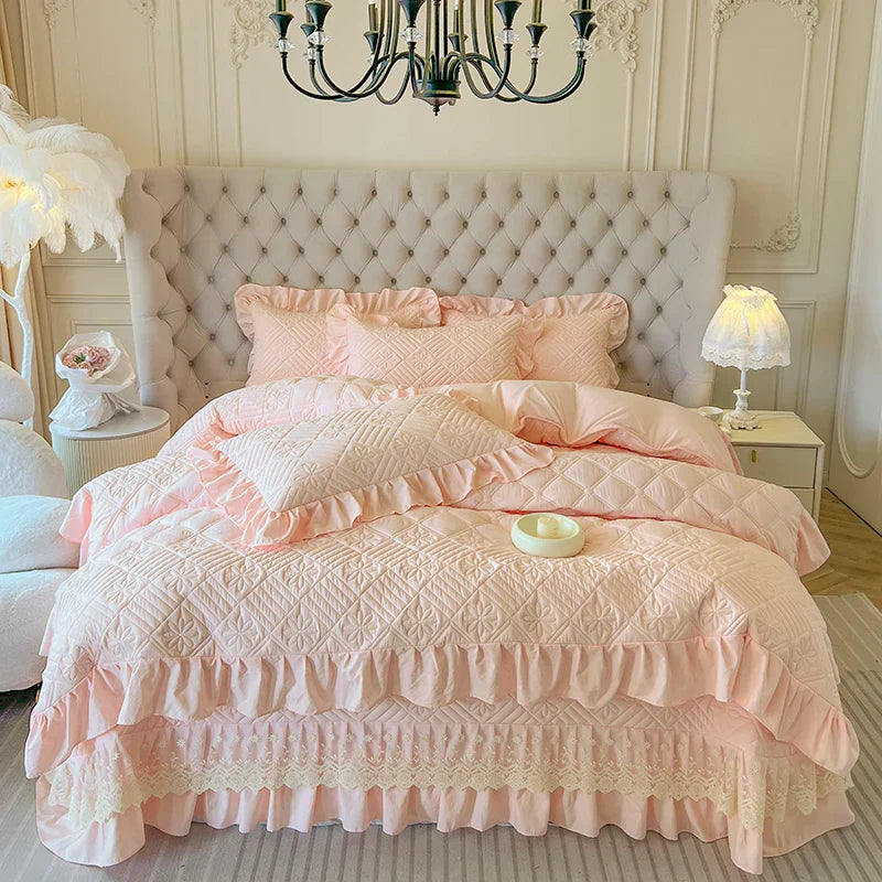 طقم فراش مبطن من DecorBites™ بنمط أميرة كوري مع كشكشة دانتيل 200x230 سم