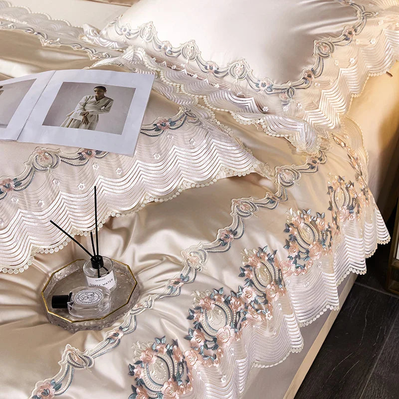 طقم مفروشات سرير الزفاف الفرنسي الفاخر من الحرير القطني المخرم من DecorBites™ لغرف نوم الأميرات الأنيقة