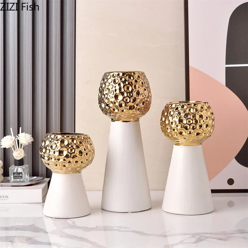 مزهرية سيراميك DecorBites™ الذهبية بنمط المطرقة: أصيص زرع إبداعي لتزيين الطاولات وتنسيق الزهور