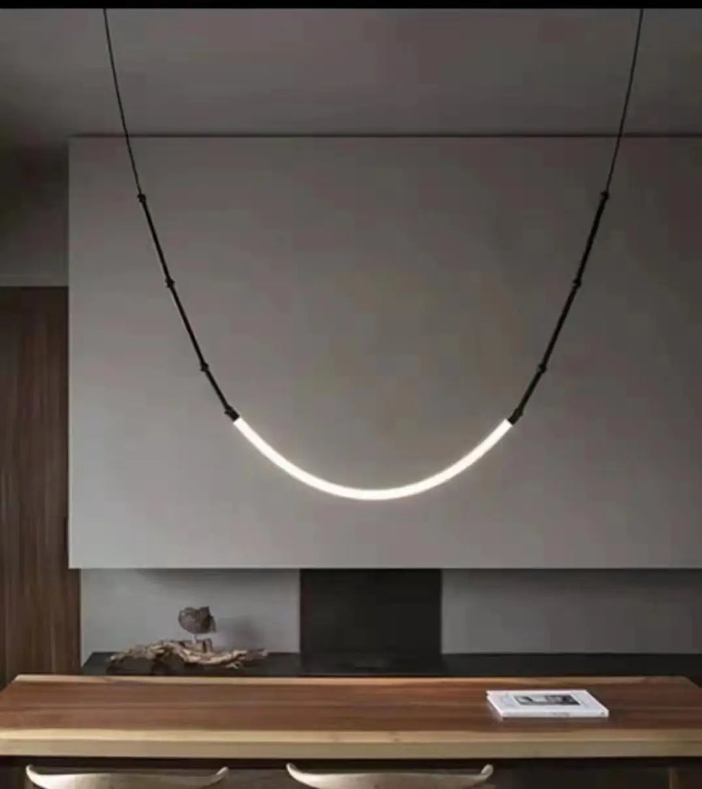 مصابيح DecorBites™ المعلقة من الخيزران: فوانيس LED لدرج علوي على الطراز الاسكندنافي لديكور بسيط