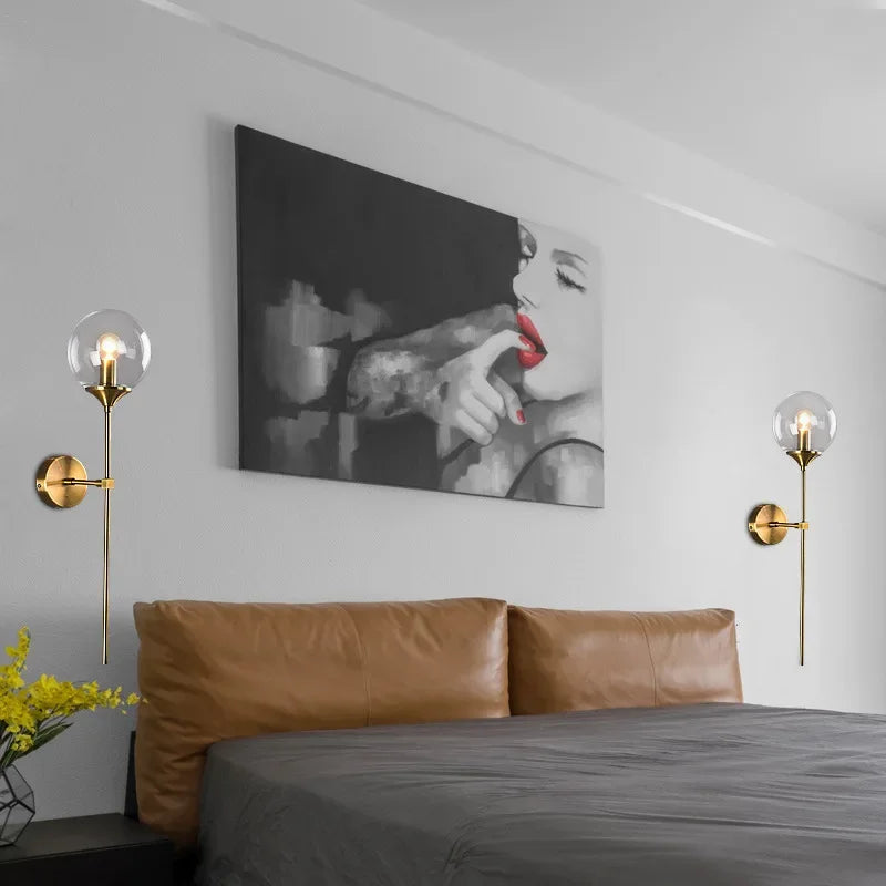 وحدة إضاءة جدارية زجاجية دائرية ذهبية من DecorBites™: تصميم إسكندنافي عصري لديكور المنزل