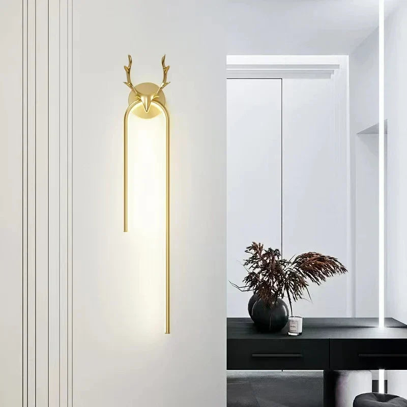 مصباح حائط DecorBites™ على شكل رأس غزال ذهبي لديكور غرفة المعيشة وغرفة النوم