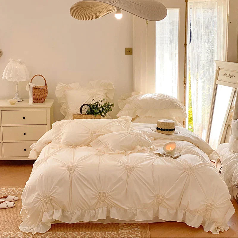 طقم مفروشات سرير من القطن الخالص بتصميم أميرة كورية من DecorBites™ مع كشكشة وكسرات قلب