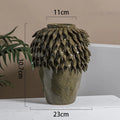 DecorBites™ Leaf Relief Ceramic Vase: إناء زهور خزفي بتصميم أوراق بارزة ثلاثي الأبعاد مصنوع يدوياً
