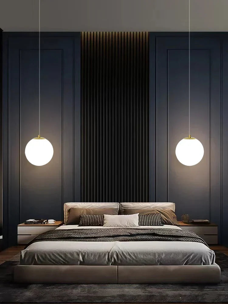 ثريا معلقة DecorBites™ الذهبية الزجاجية بإضاءة LED لغرفة الطعام وغرفة النوم