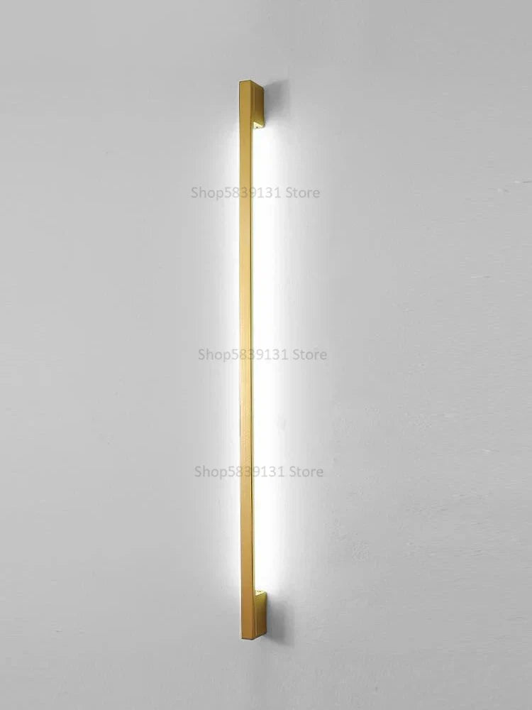 مصباح جداري LED خطي من DecorBites™ - إضاءة ديكور منزلي بتصميم نورديك عصري