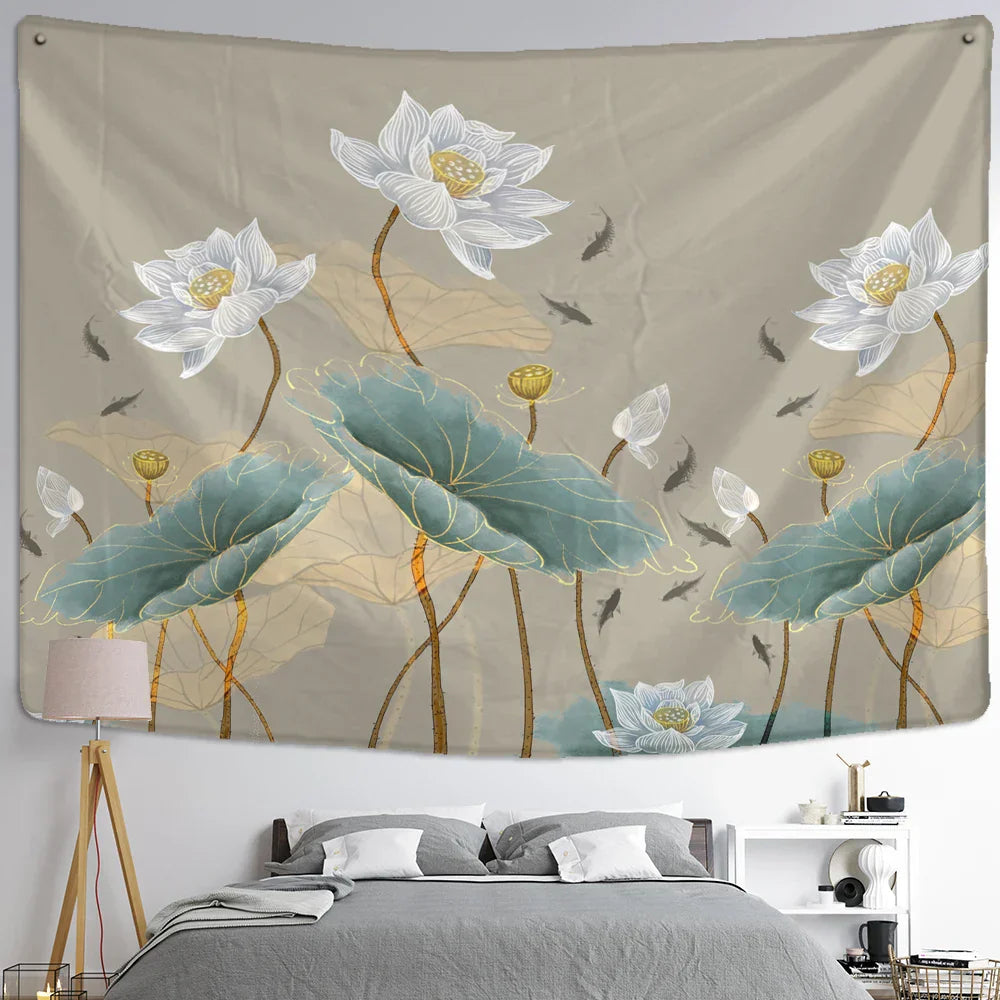 DecorBites™ نسيج معلق على الحائط بزخرفة أسماك الكوي وزهور اللوتس - ديكور منزلي بلمسة بوهيمية