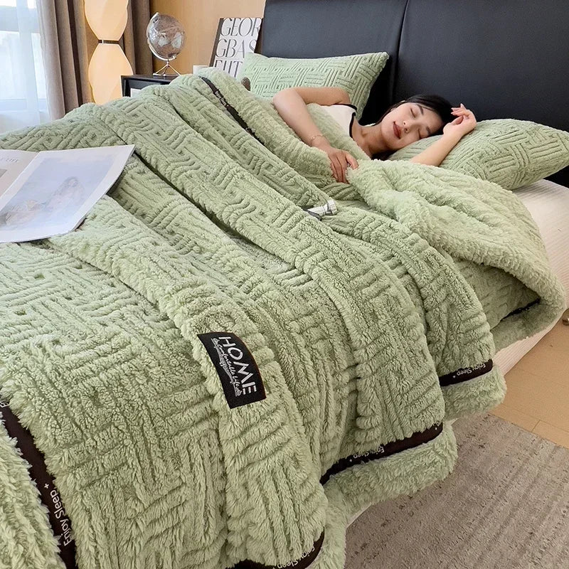 DecorBites™ Cozy Fluffy Fleece Blanket for Autumn Winter, Soft Warm Maternal Child Bed Sofa Cover