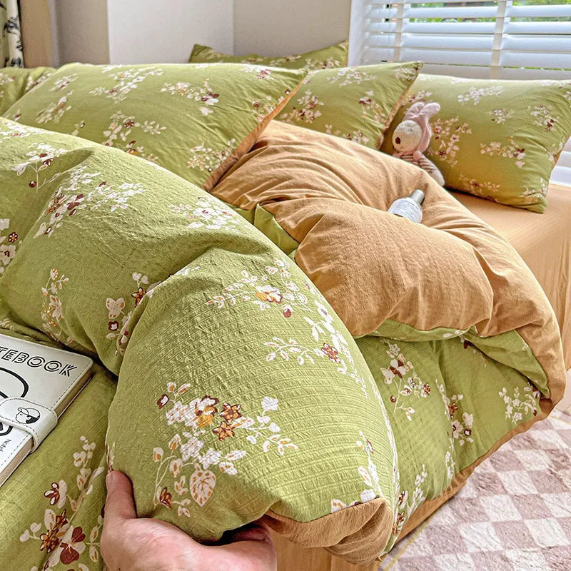 DecorBites™ Cotton Flower Printed Comforter Set: Breathable Double-Layer Yarn, Soft Bedding for Girls