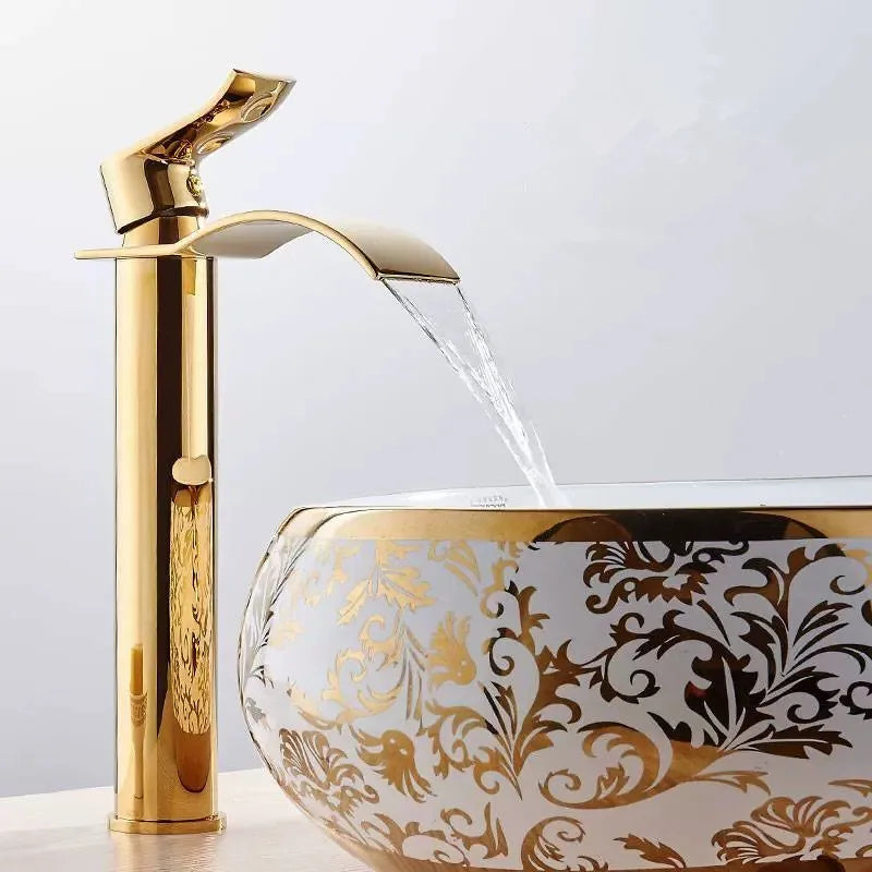 Robinet mitigeur d'évier DecorBites™ cascade doré et blanc pour salle de bain, eau chaude et froide