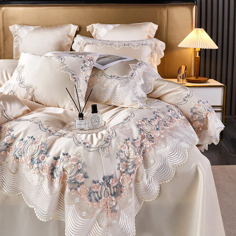 طقم مفروشات سرير الزفاف الفرنسي الفاخر من الحرير القطني المخرم من DecorBites™ لغرف نوم الأميرات الأنيقة