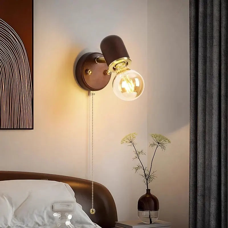 مصباح حائط من خشب الجوز الياباني من DecorBites™ لغرفة النوم والردهة والممر والدرج