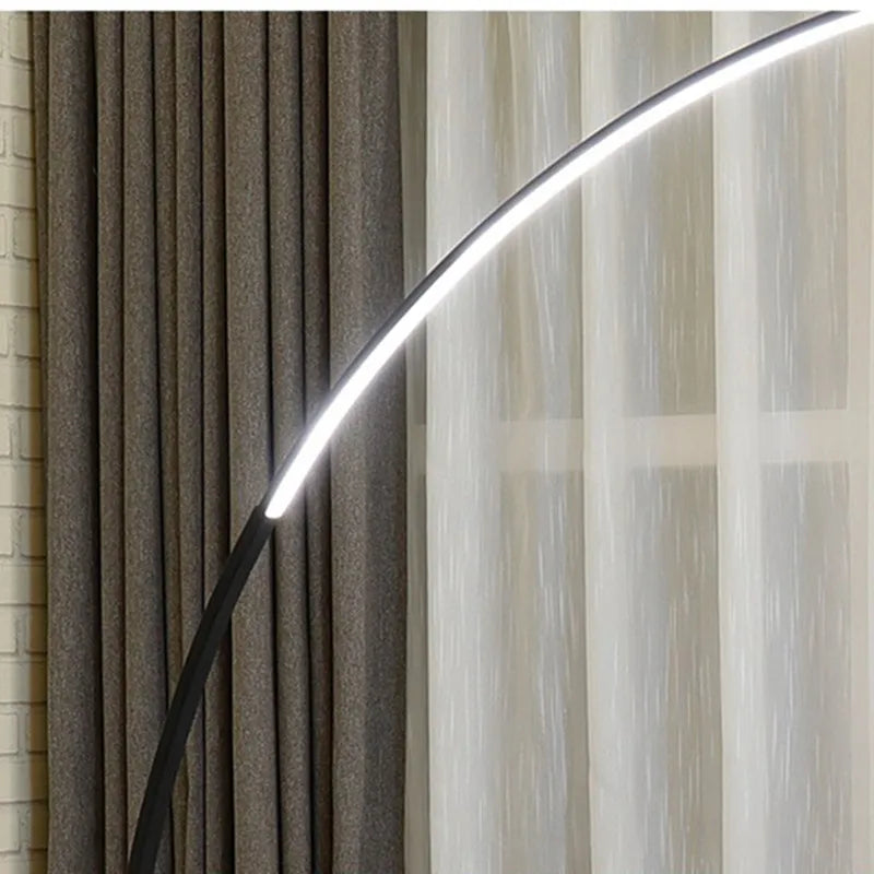 مصباح أرضي LED DecorBites™ بتصميم قوس لديكور غرف المعيشة الداخلية
