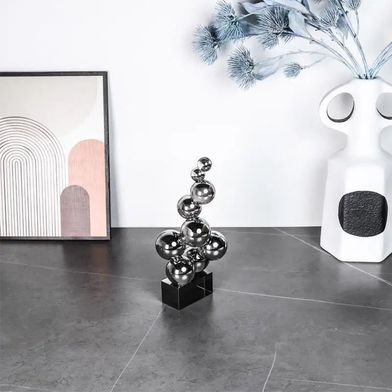تمثال ديكور منزلي على شكل كرة كريستالية هندسية فضية من DecorBites™