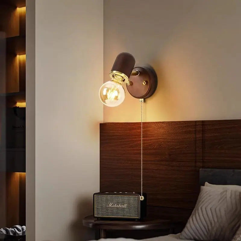 مصباح حائط من خشب الجوز الياباني من DecorBites™ لغرفة النوم والردهة والممر والدرج