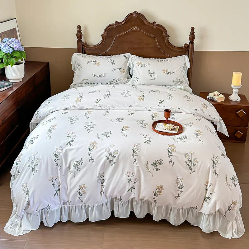 DecorBites™ French Flowers Lace Ruffles Princess Bedding Set with Bed Sheet Pillowcases
