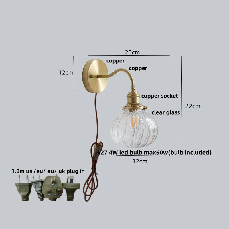 مصباح حائط LED كروي أخضر من DecorBites™، بقاعدة نحاسية، ومفتاح بسلسلة سحب