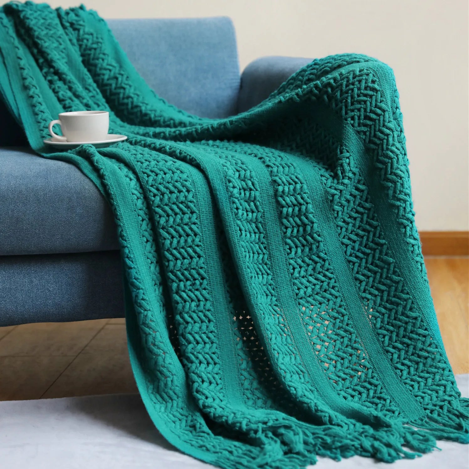 DecorBites™ Houndstooth Throw Blanket