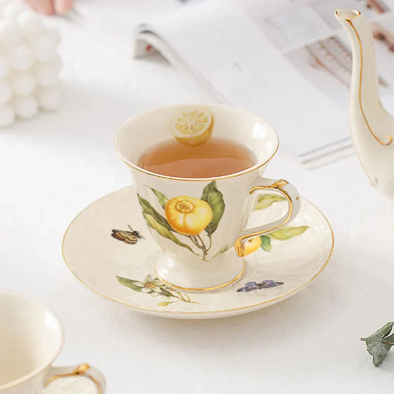 DecorBites™ Service à café/thé bord doré : Théière Citron, Mug, Assiettes en Céramique et Vaisselle