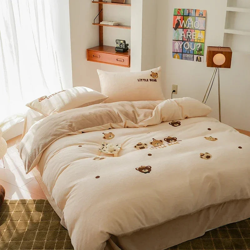 DecorBites™ Embroidered Fleece Winter Bedding Set: Duvet Cover, Sheet, Quilt, Pillowcases