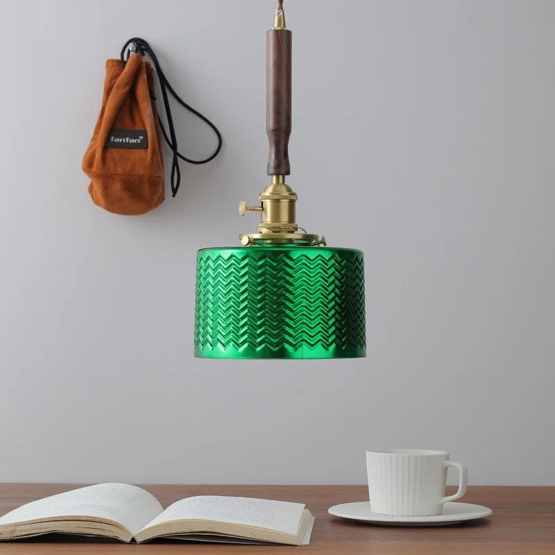 مصابيح قلادة LED زجاجية خضراء DecorBites™، وحدات إضاءة متدلية عصرية من النحاس والجوز