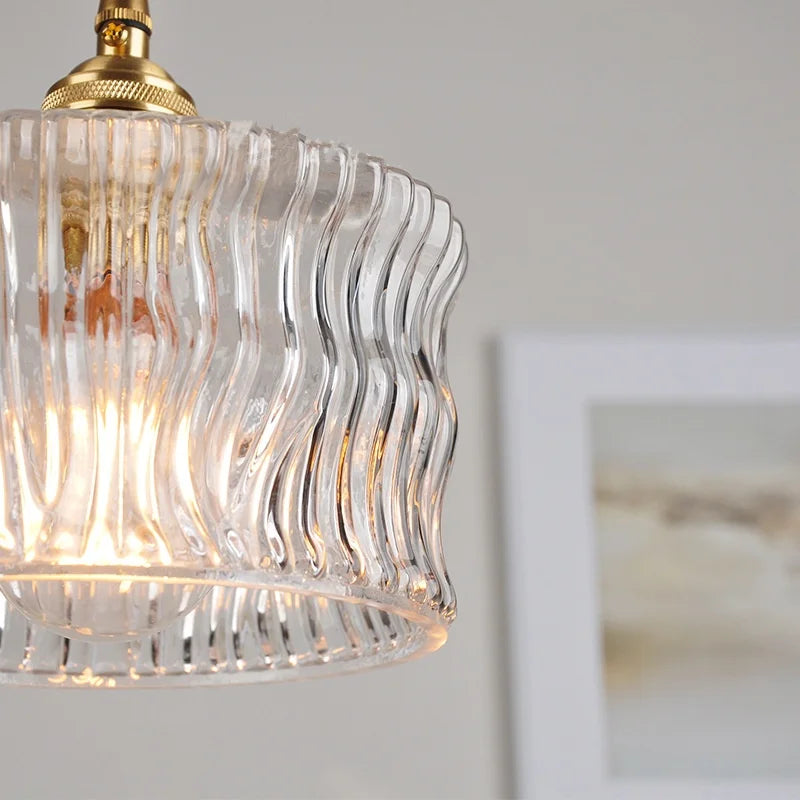 مصباح تعليق LED نحاسي من DecorBites™ بتصميم زجاجي شفاف حديث لغرفة الطعام