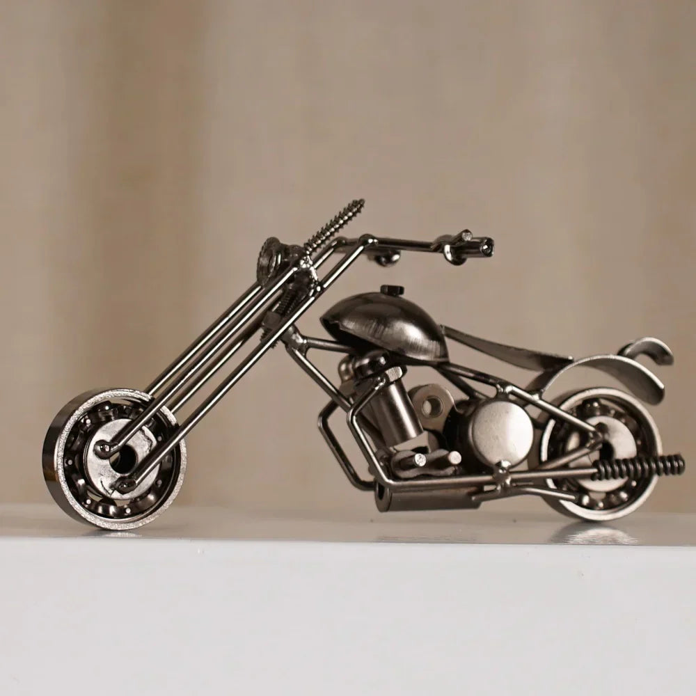 DecorBites™ 14cm Retro Motorcycle Model Metal Figurine Home Decor & Toy