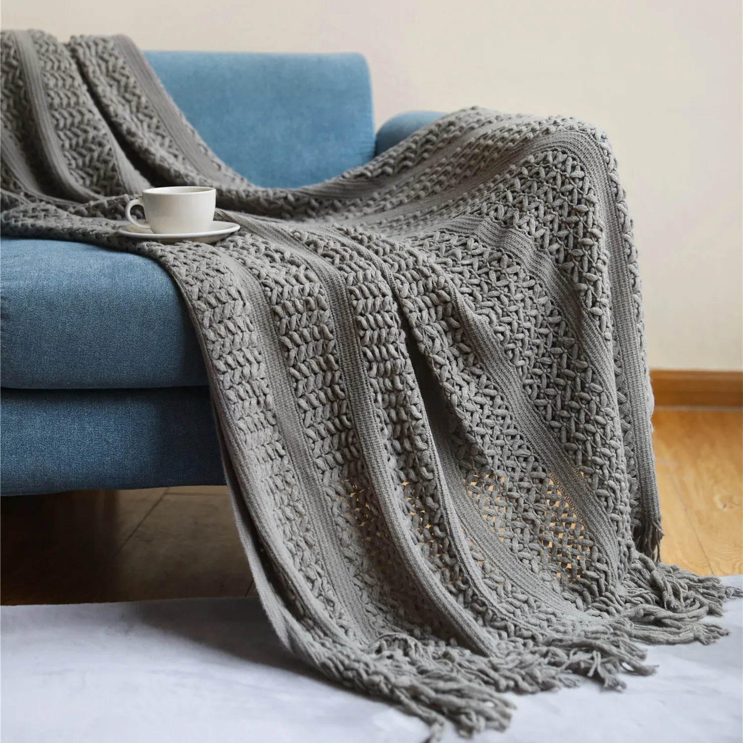 DecorBites™ Houndstooth Throw Blanket