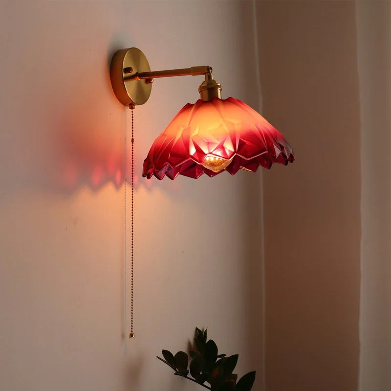 مصباح جداري زجاجي نحاسي LED على الطراز الياباني من DecorBites™ للمطاعم والبارات وغرف النوم والحمامات