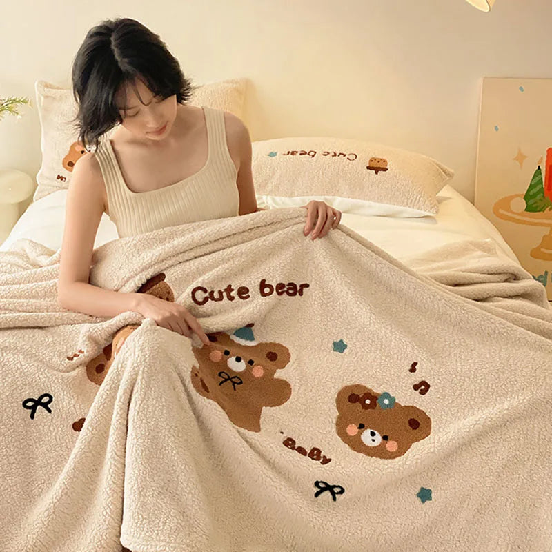 DecorBites™ Cozy Teddy Fleece Blanket - Luxury Bedspread for All Seasons