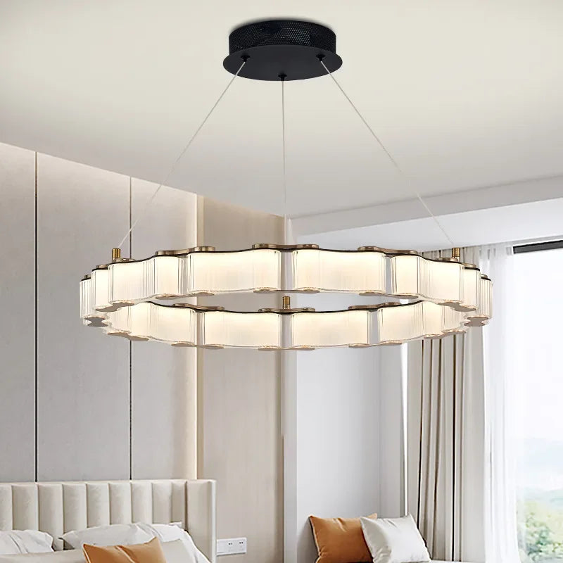 ثريا LED من DecorBites™: مصباح معلق عصري، أكريليك، حلقات دائرية لغرفة الطعام والمطبخ