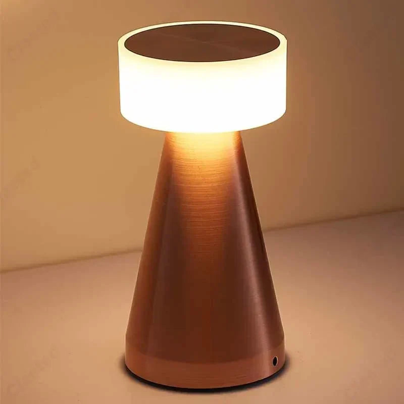 مصباح طاولة LED من DecorBites™: مصباح ليلي يعمل باللمس وقابل لإعادة الشحن عبر USB
