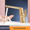 خلاط حوض ذهبي DecorBites™ ذو مقبض واحد لحوض الحمام باللون الذهبي المصقول