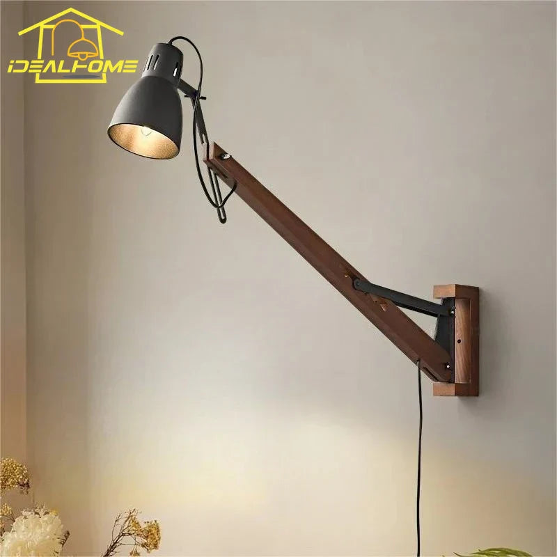 مصباح حائط DecorBites™ LED بذراع متأرجح طويل، خشب مصمت، قابل للتعديل، تصميم صناعي