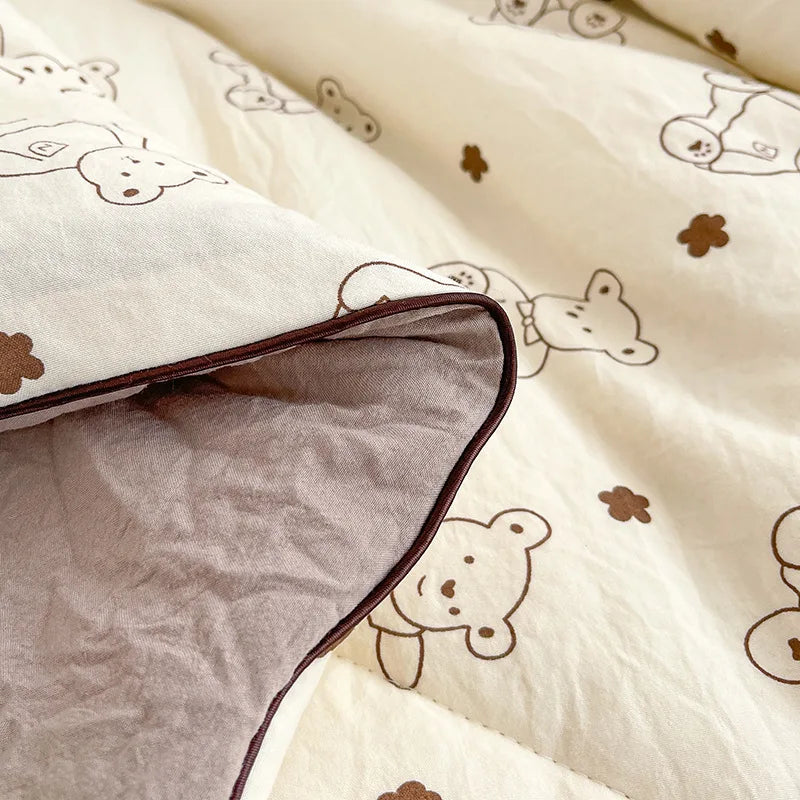 DecorBites™ Double Layered Soya Fibre Filling Quilt: Soft, Breathable, Grade A Maternal and Child Comforter