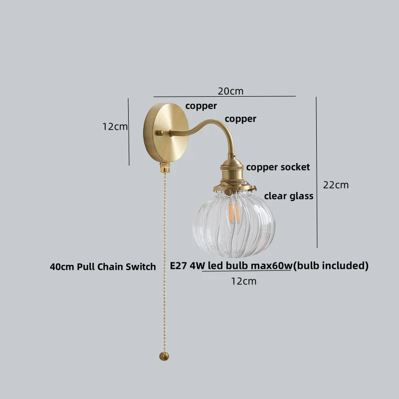 مصباح حائط LED كروي أخضر من DecorBites™، بقاعدة نحاسية، ومفتاح بسلسلة سحب