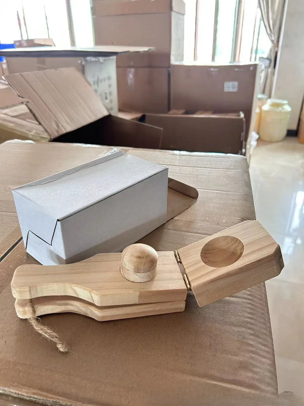 DecorBites™ 2-In-1 Wooden Banana Smasher & Meatball Maker for Tostones