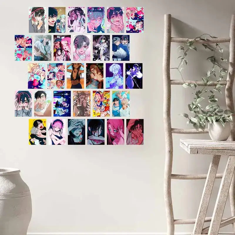 Alien Anime Photo Cards Set