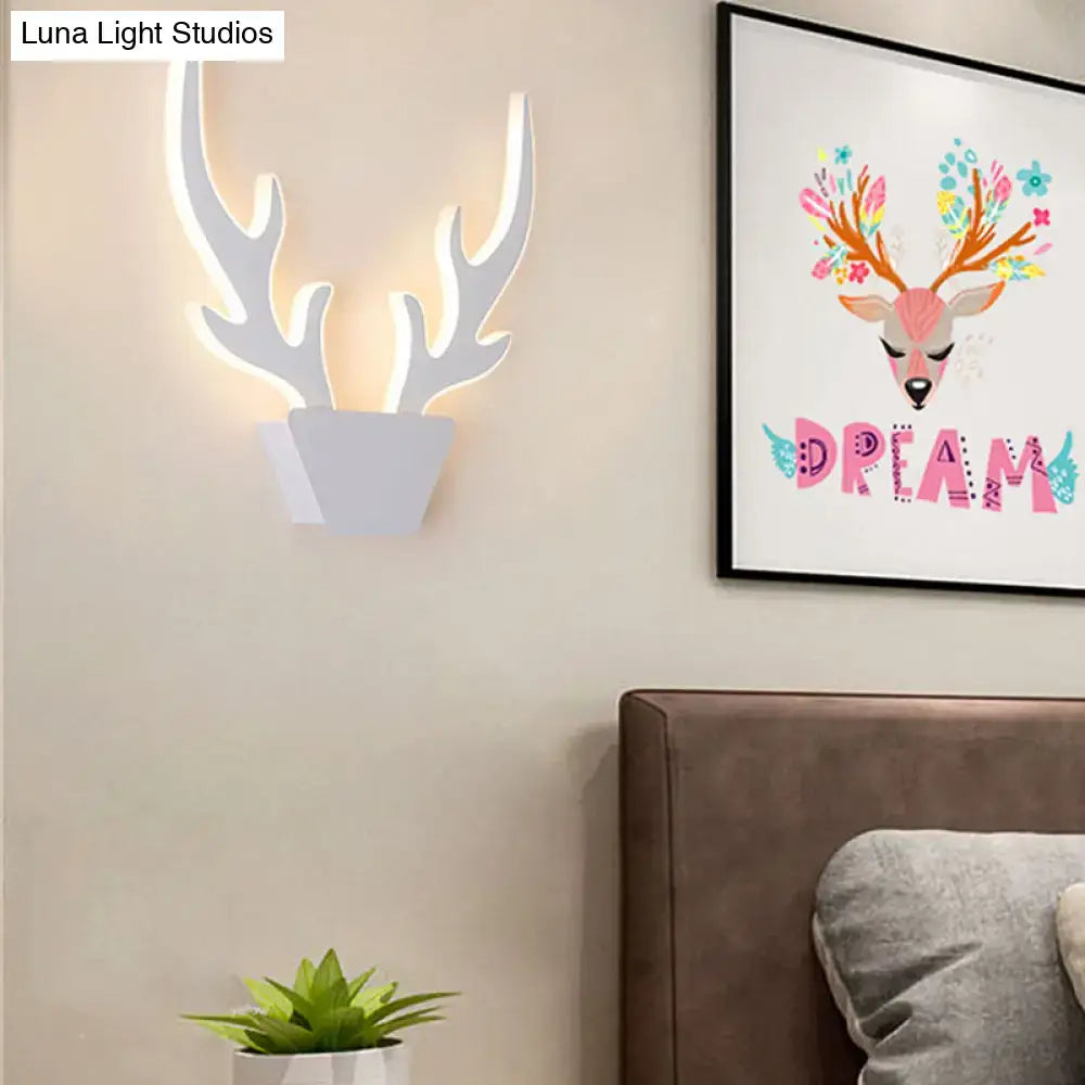 Art deco black & white antler light fixture bedroom wall sconce