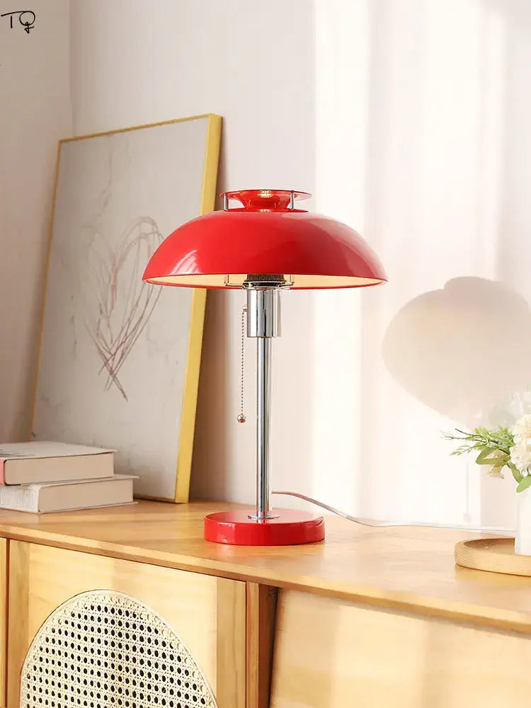 Bauhaus led table lamp in glossy red for bedroom