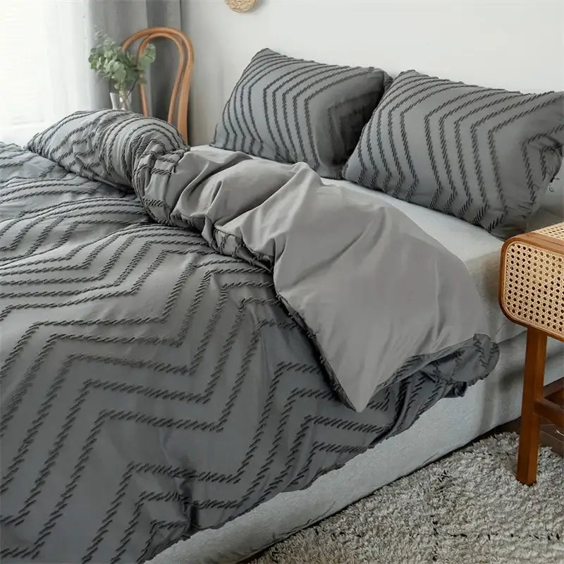 Black & gray zigzag stripe flower cut duvet cover bedroom set