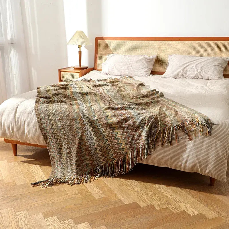 Jeté de lit bohème tricoté à pompons multicolore zigzag pour chambre à coucher