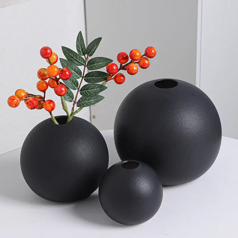 Ceramic Round Vase Black White