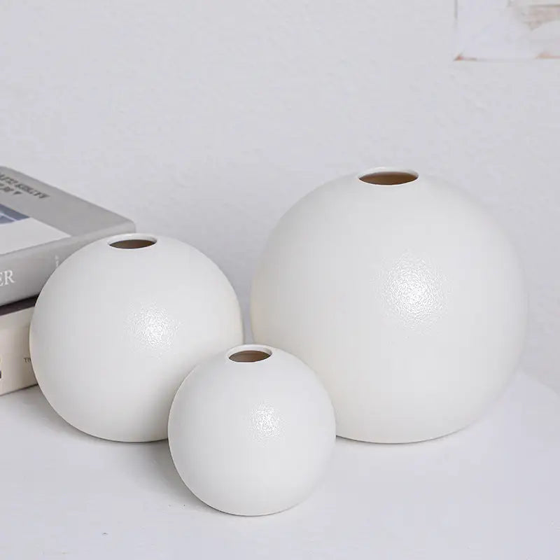 Ceramic Round Vase Black White