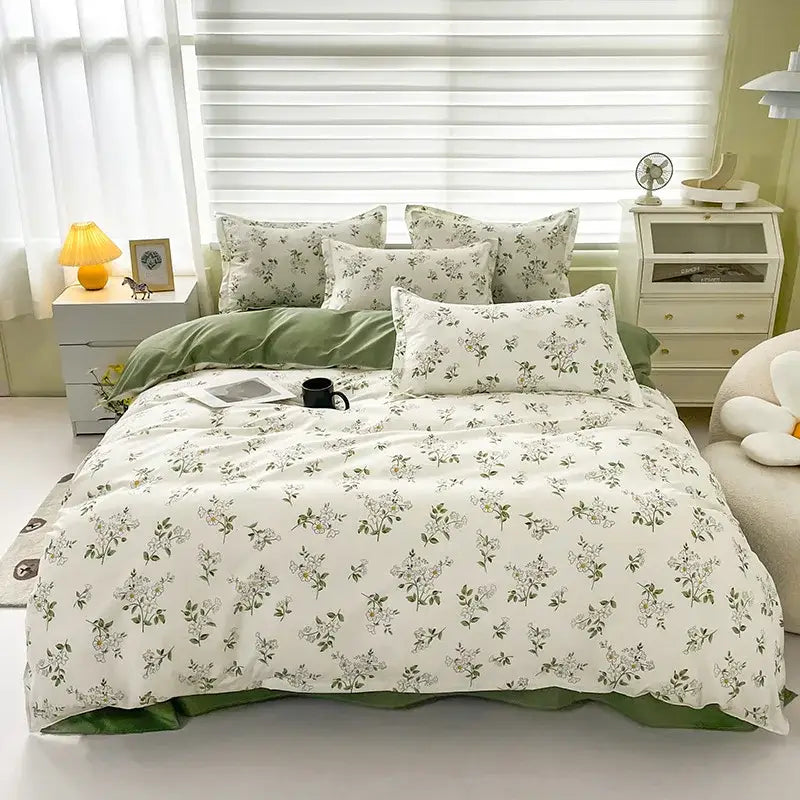 Cream floral cartoon printed bedding set for bedroom green accents