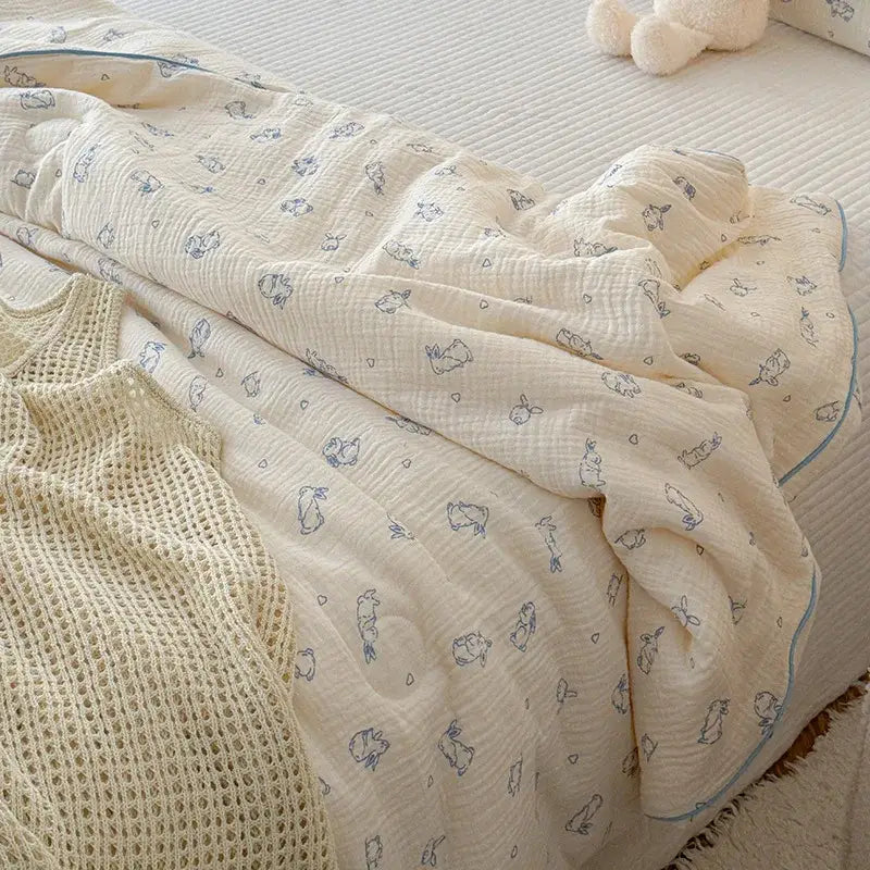 Cream polka dot floral quilt set bedroom bedding
