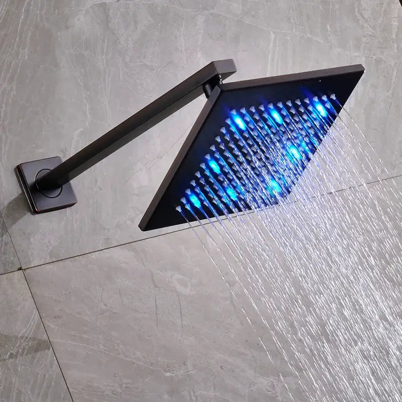 DecorBites™ رأس دش مطري LED نحاسي مربع 8 بوصة بذراع تثبيت جداري