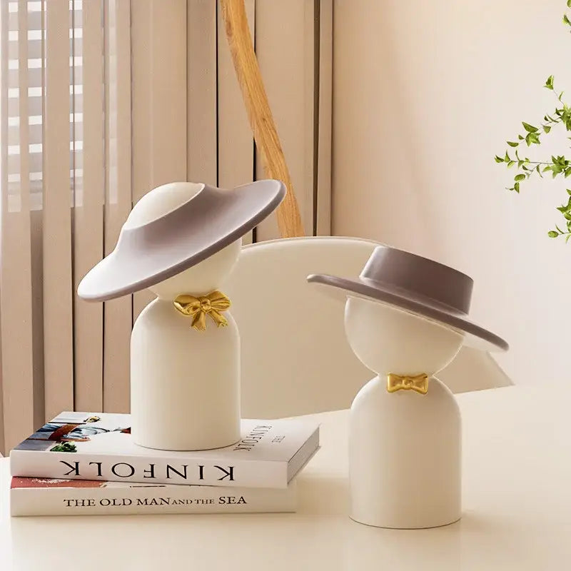 DecorBites™ Abstract Couple Bust Sculpture: Modern Decorative White Statue for Stylish Home Decor
