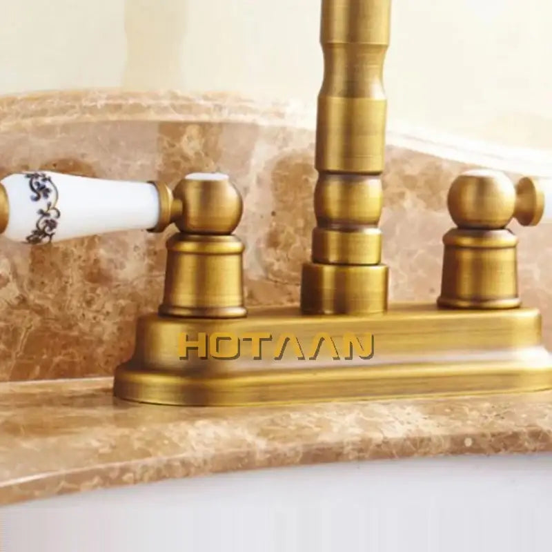 خلاط صنبور حوض حمام بفتحتين من النحاس العتيق DecorBites™