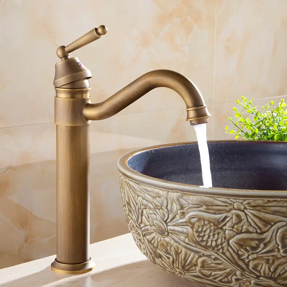 خلاط حوض الحمام النحاسي بلمسة نهائية عتيقة من DecorBites™ للحمام والمغاسل